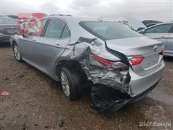 تۆیۆتا کامری